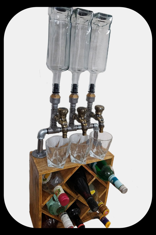 Gertränkespende mit Flaschenregal Variante 2